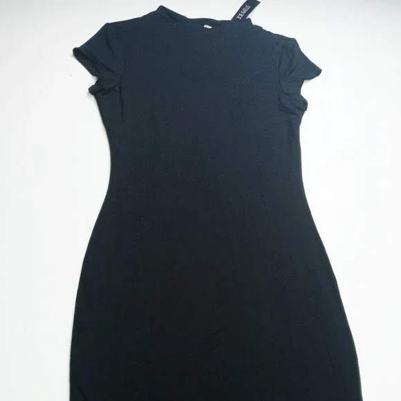joe & elle bodycon dress Long-Sleeve Bodycon Dress with Cut Out Black / XLarge main image 0